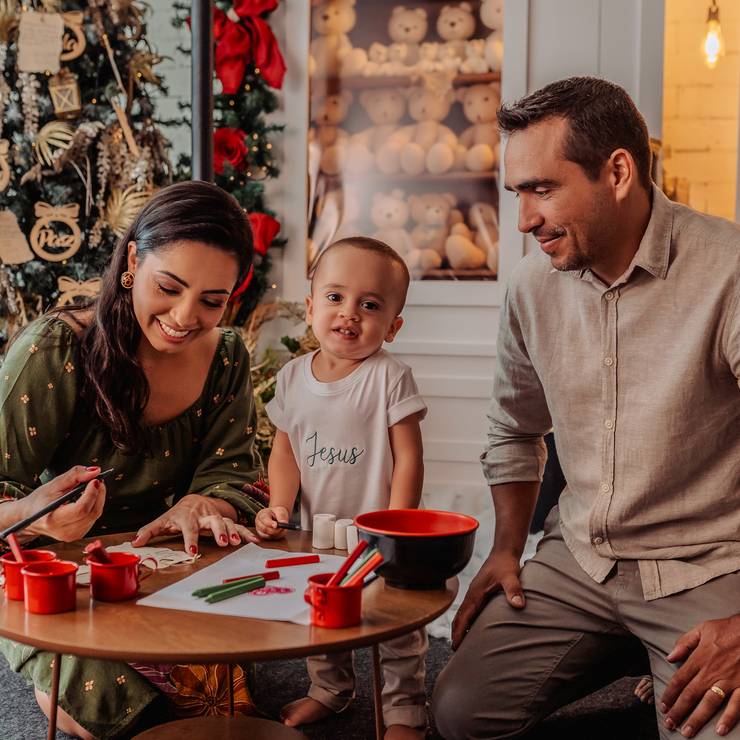 Famílias de João Lucas e família - Vitrine de Luzes
