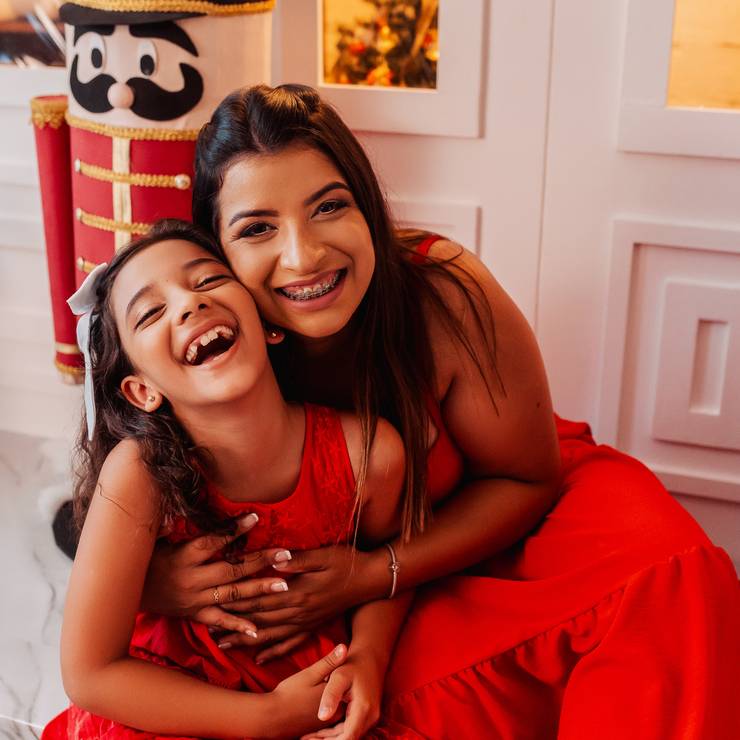 Famílias de Laura e Bruna - Vitrine de Luzes