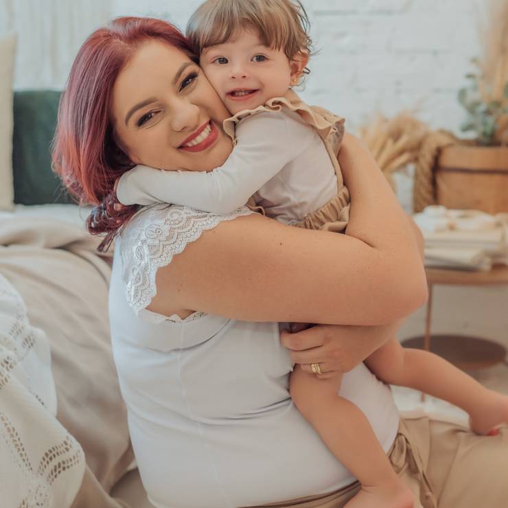 Famílias de Susan e Maria Júlia - COLO DE MÃE