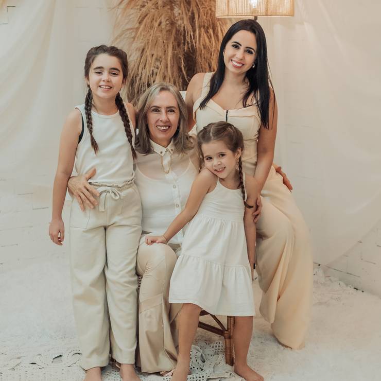 Famílias de Lorena & família - COLO DE MÃE