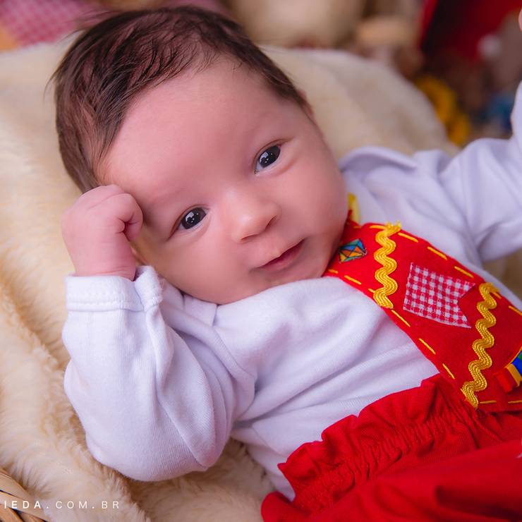 Crianças de Anthony Cardoso 1 mês