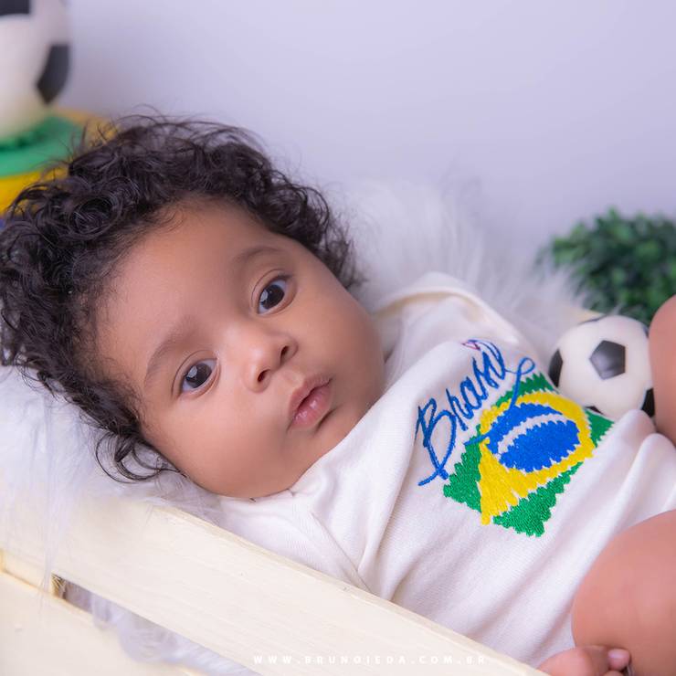 Crianças de Miguel 3 meses 