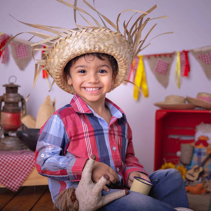 Crianças de Gabriel - Festa junina