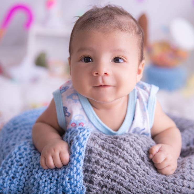 Crianças de Enzo 3 meses