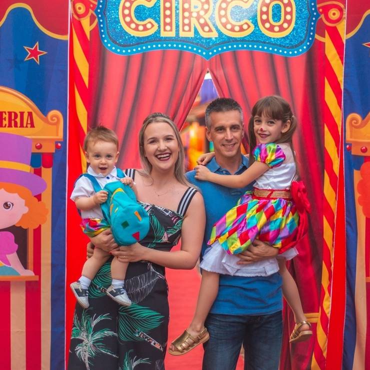 Aniversários de Isabela e Eduardo 