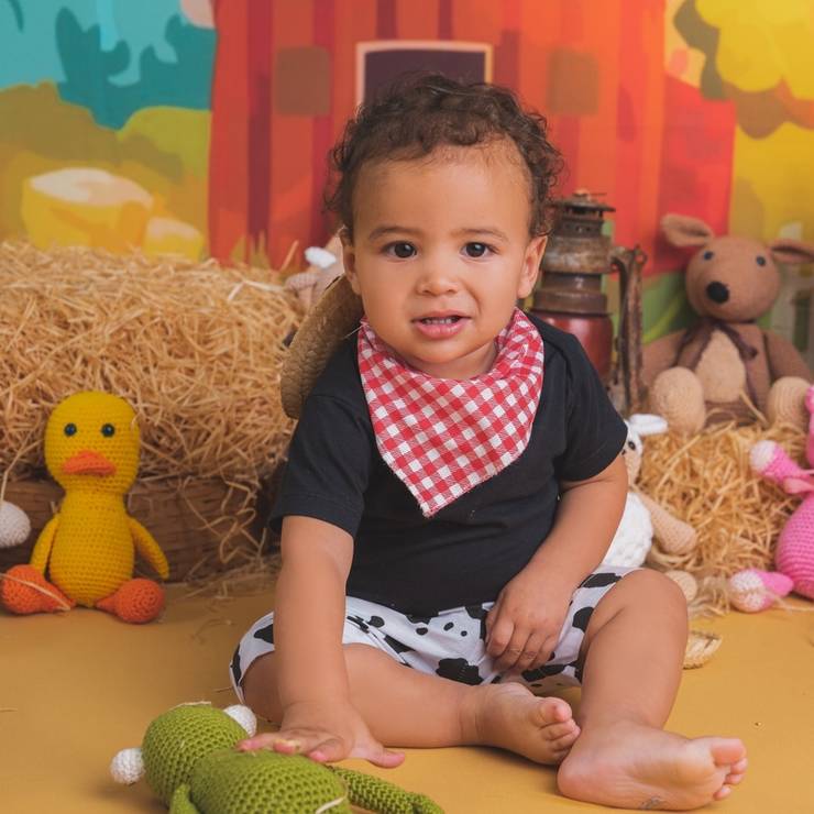 Crianças de Guilherme 12 meses