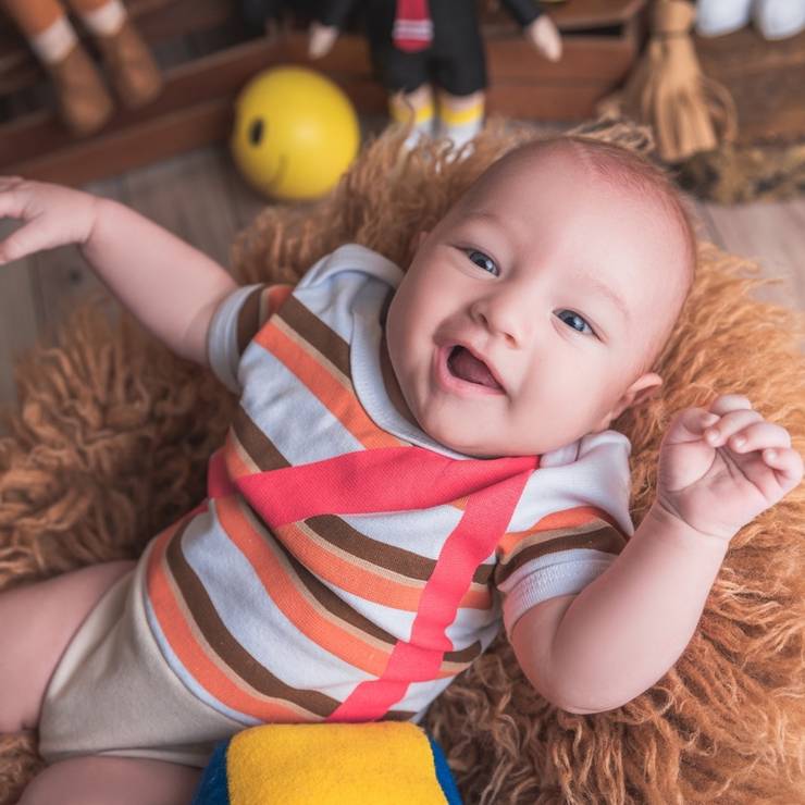 Crianças de Augusto 2 meses