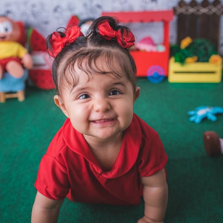 Crianças de Agatha 8 meses