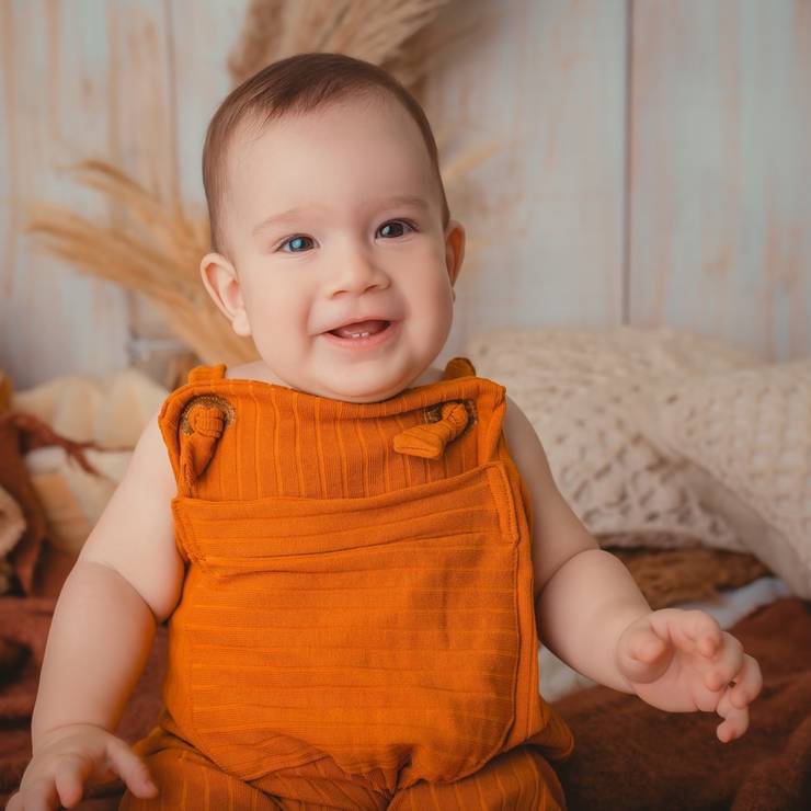 Crianças de Ravi 11 meses