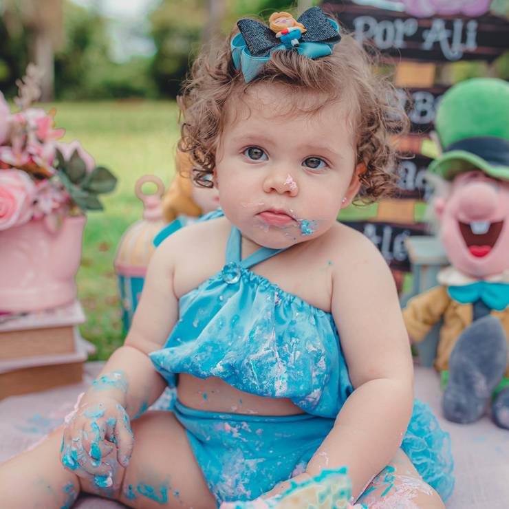 Smash The Cake de Alice no Pais das Maravilhas 