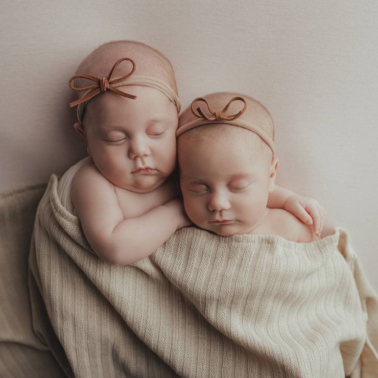 Newborn de Gabriela e Manuela - 45 dias