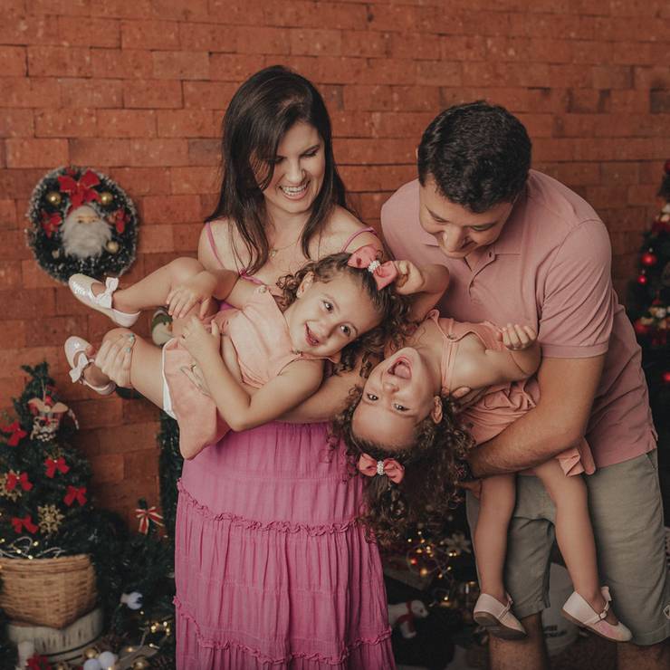 Crianças de Linda e Bella - NATAL 2021