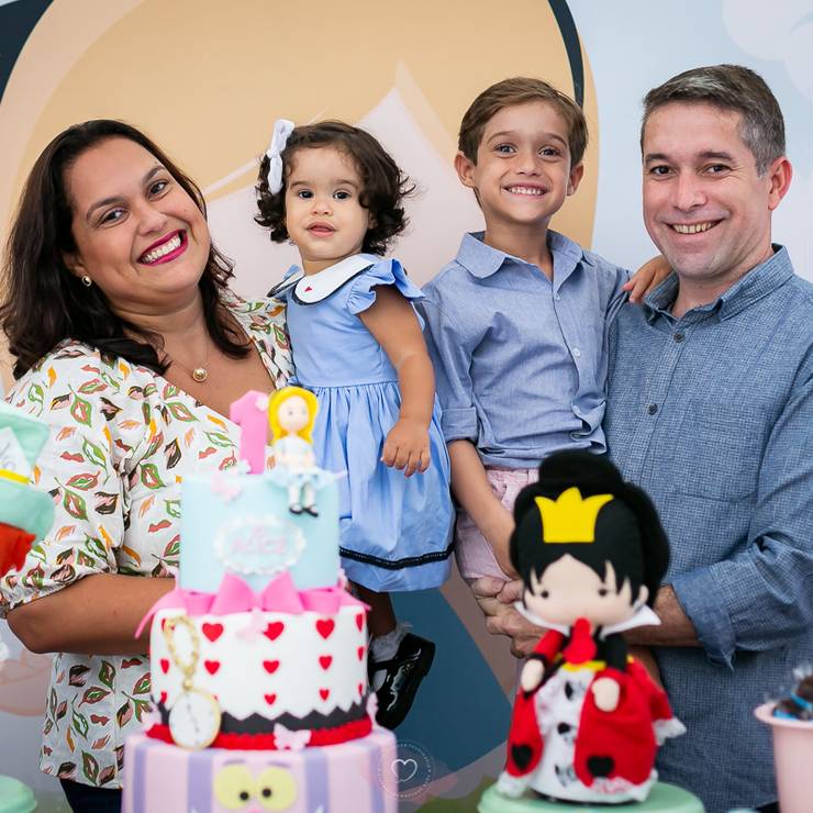 Festas Infantis de Alice, um ano