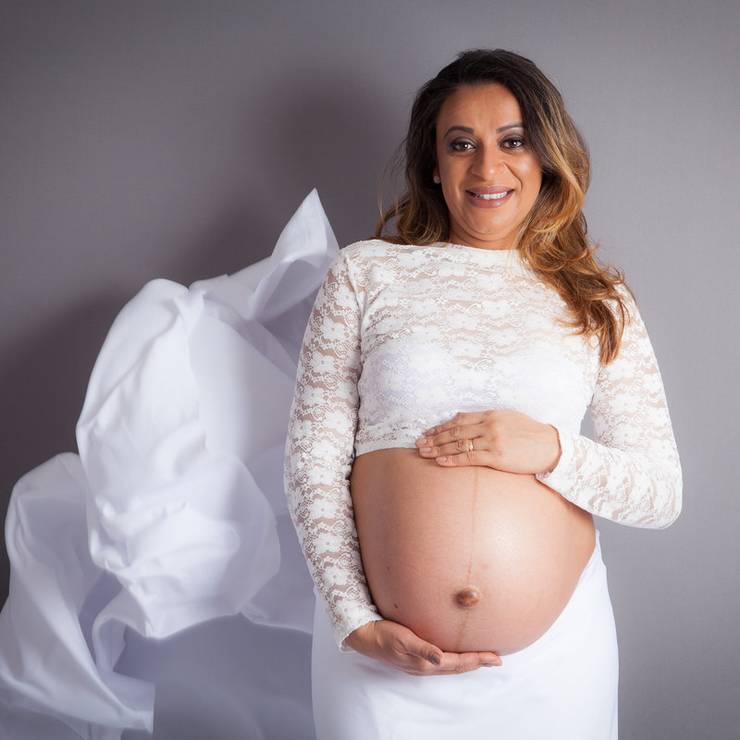 Gestante de Ensaio Gestante Casal - Bianca esta chegando!