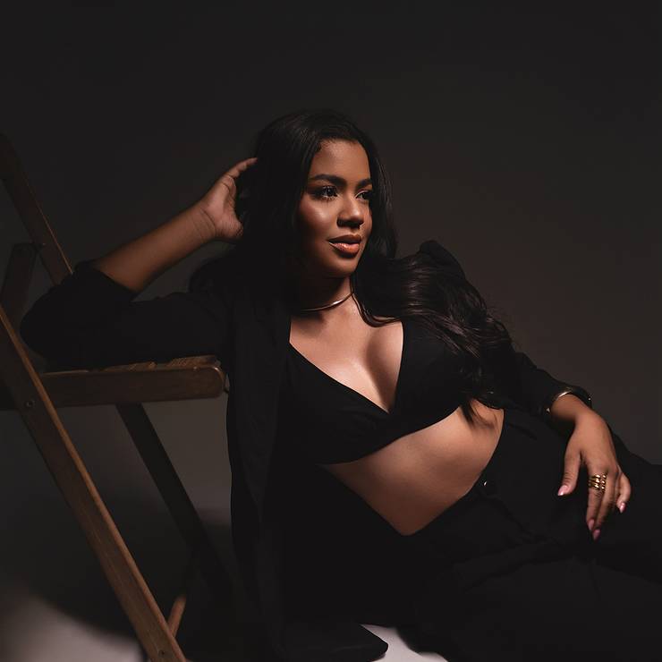 Feminino de Jhenyfer Santos