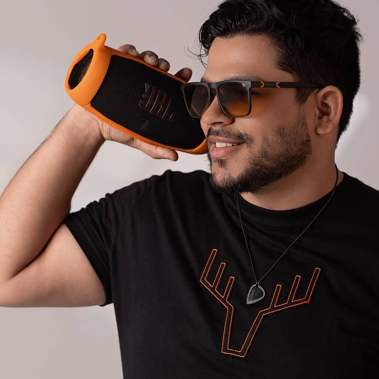 Corporativo de Nicácio Oliveira