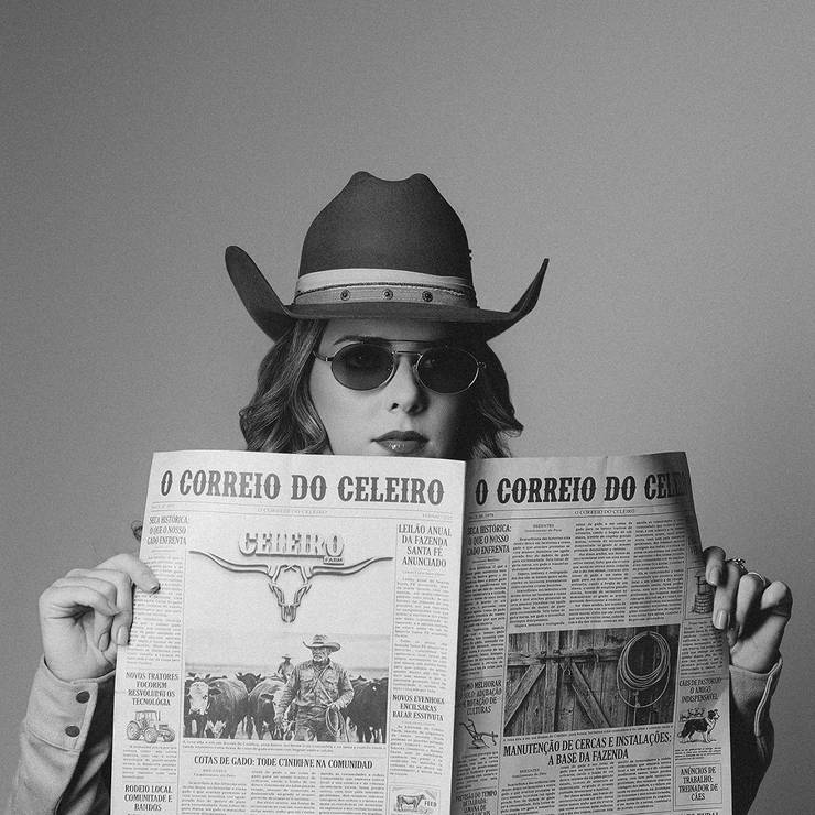 Feminino de Débora Faria