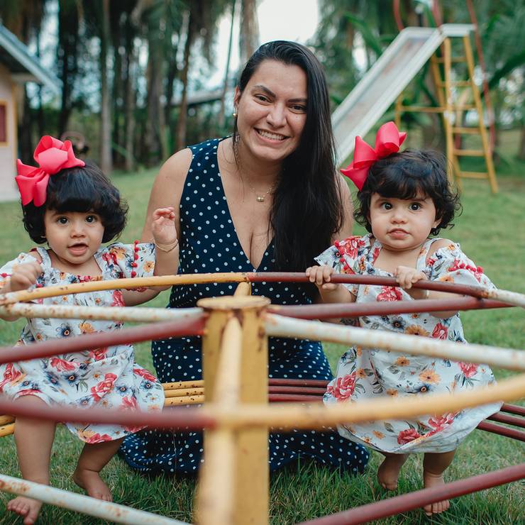 Infantil de Smash The Cake - Sarah e Helena