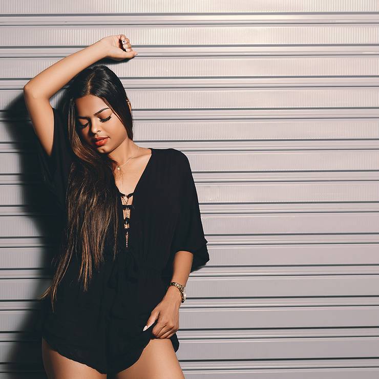 Feminino de Camilla Nonato