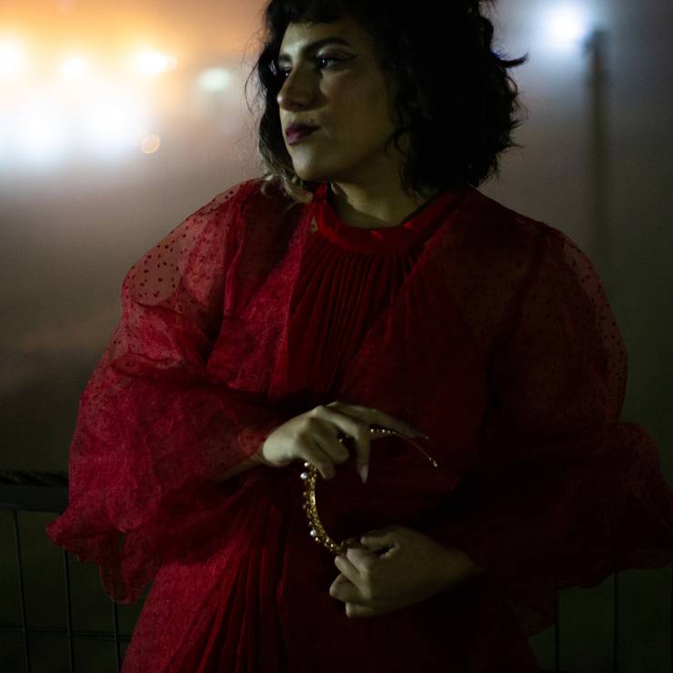 Ensaio de Sarah de Oliveira