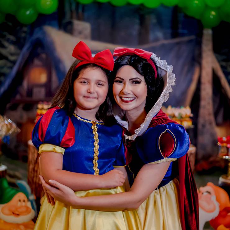 Aniversário Infantil de Brenda de Neve e os 7 anos