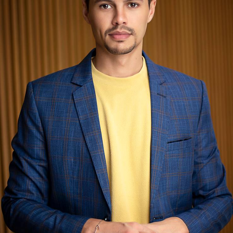 Ensaio de Perfil Profissional de Manoel Carvalho