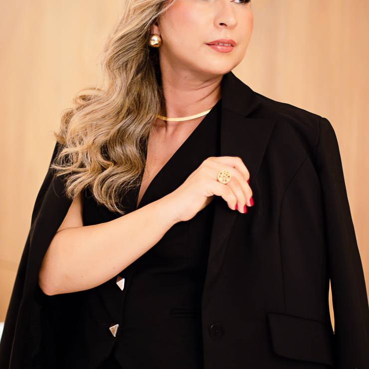 Ensaio de Perfil Profissional de Raimunete Lima