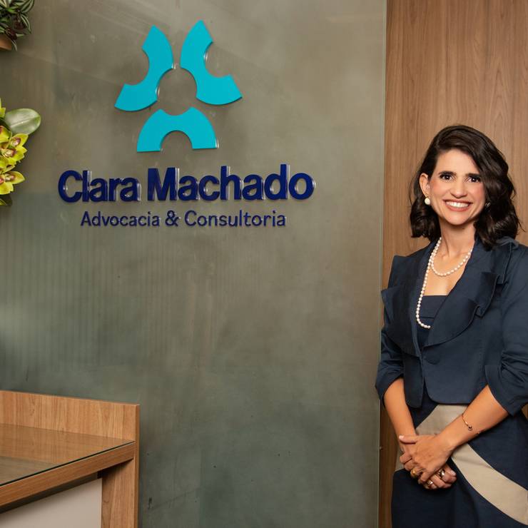 Ensaio de Perfil Profissional de Clara Machado Advocacia