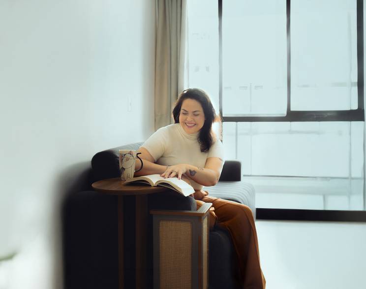 Corporativo de Posicionamento Manuela Catsitter