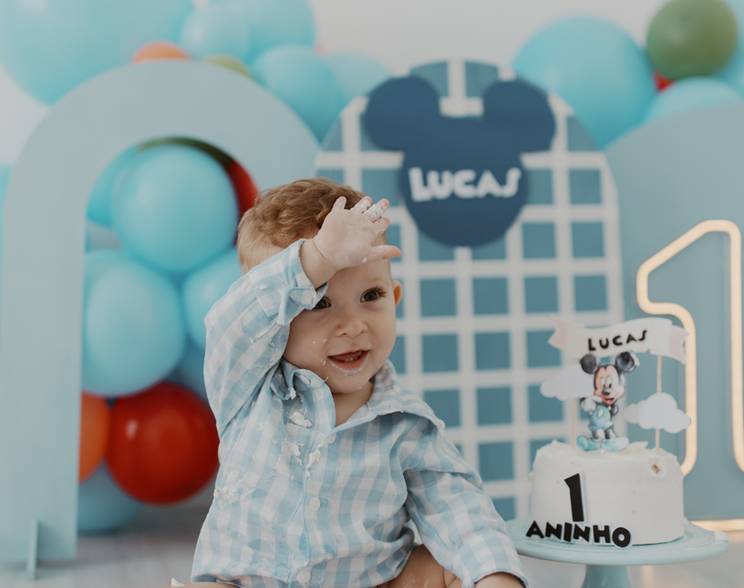 Smash The Cake  de Smash the Cake do Lucas – Ensaio com tema Mickey em Mogi das Cruzes