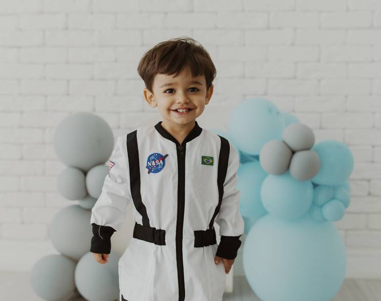 infantil de Ensaio Infantil em Mogi das Cruzes | Benício aos 2 Anos – Tema Astronauta