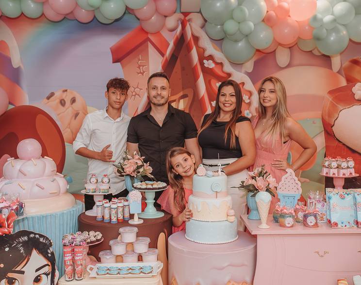 Aniversário de Entre a doçura dos 7 e os sonhos dos 13 — o lindo dia de Karina e Kauan