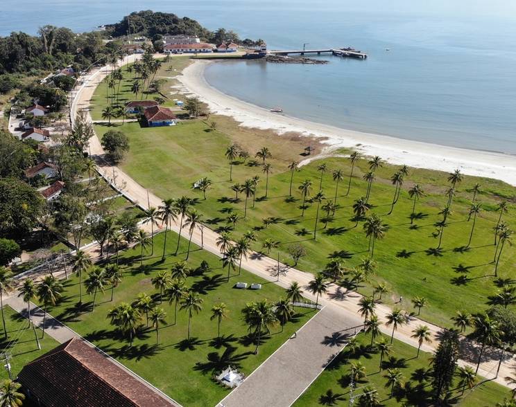 Documentários de História da Marambaia por Almirante Tosta