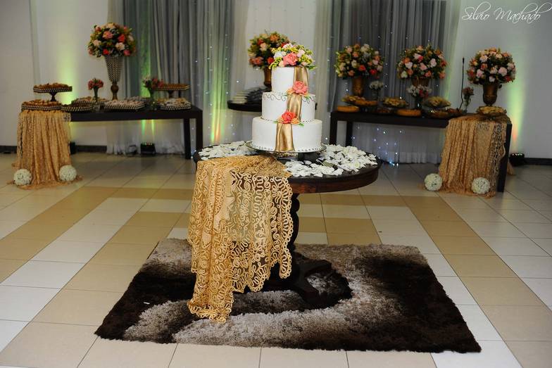 Outros de 80 anos Oscarlinda