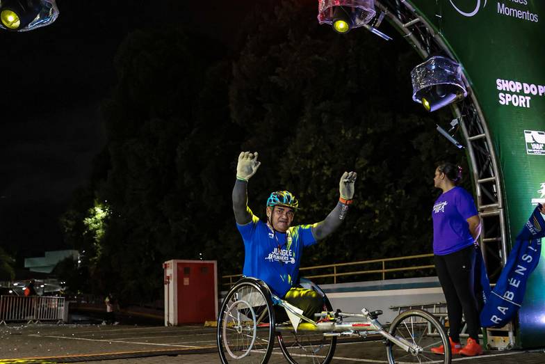 Corrida de Amazonas Shopping inicia comemoração de 35 anos com Night Run