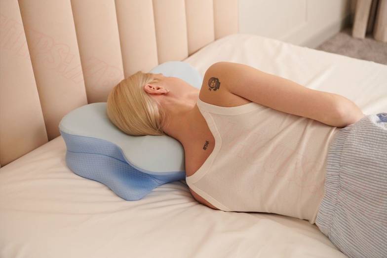 Derila Foam Pillow of Derila Ergo Memory Foam Pillow: Full Review