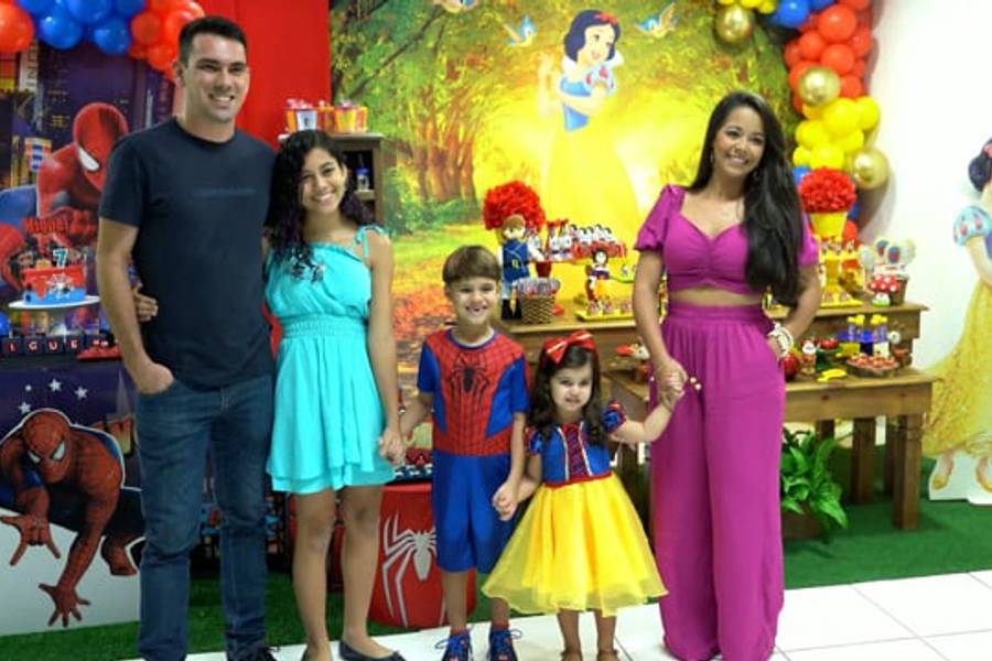 Infantil de Vídeo Miguel e Beatriz