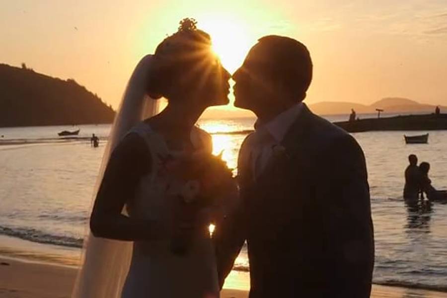 Highlights de Praia da Tartaruga - Laura & Thiago