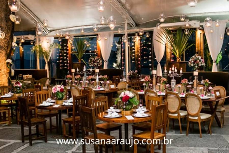 Vídeos de Decoração tonalidades de rosa com móveis de madeira realizada por Susana Araújo