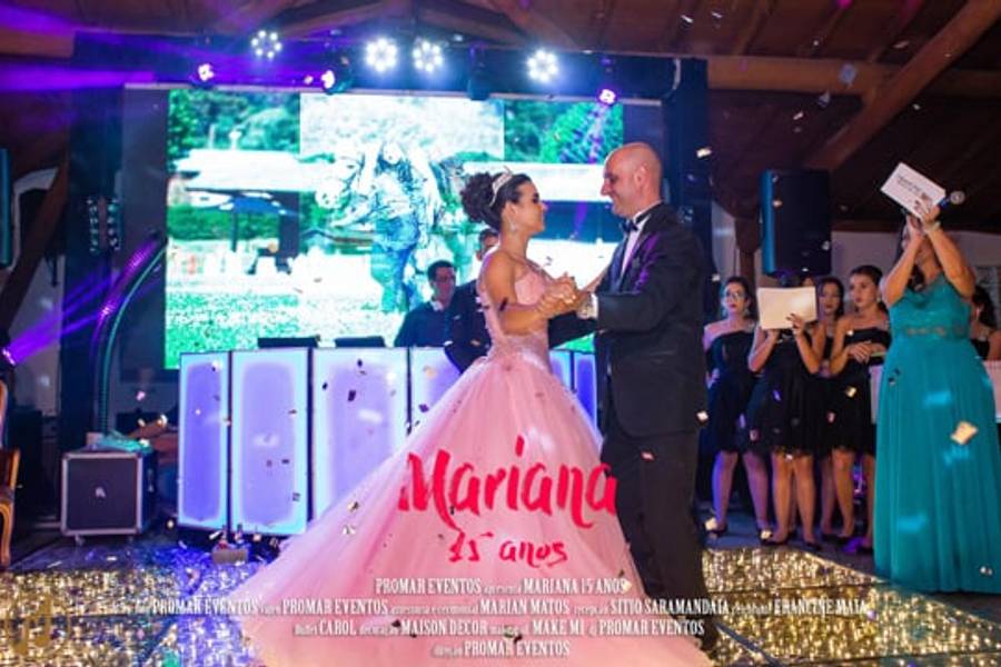 Filme de TRAILER MARIANA 15 ANOS