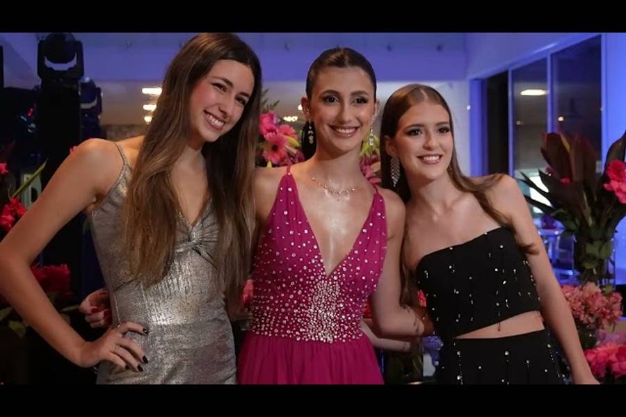 Vídeos de teaser Aurora 18 anos