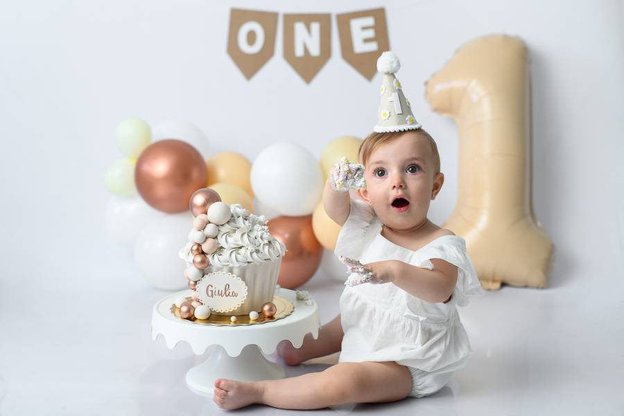 Smash the Cake de Ensaio Smash the Cake em Família - 1 ano Giulia