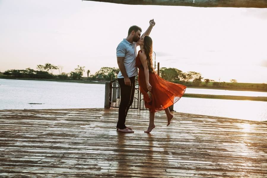 Amor Está Em Alta de GABRIEL & DANIELA