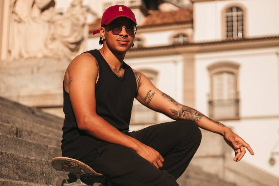 Ensaio Masculino de Ira!