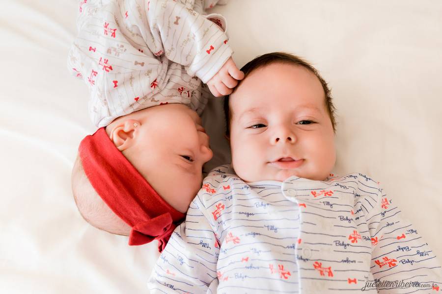 Crianças de Acompanhamento Victoria + Vinicius - 2º Mês