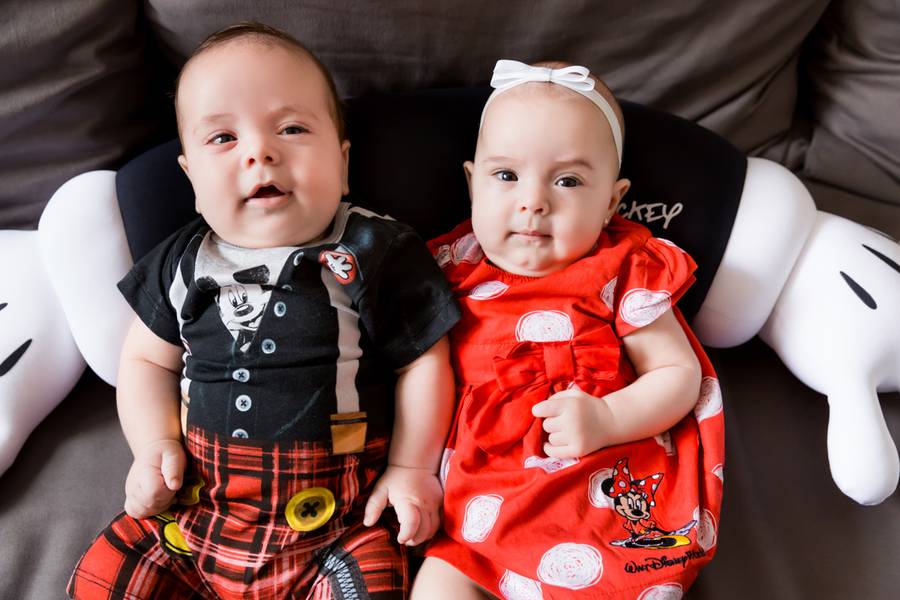 Crianças de Acompanhamento Victoria + Vinicius - 3º Mês