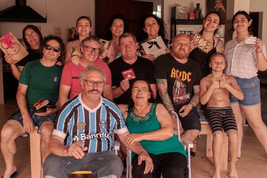 Encontro de Família de Amigo Secreto da Família