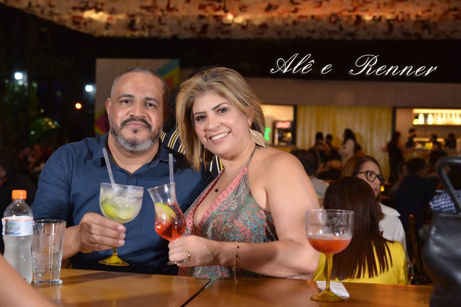 Festa de Alessandra e Renner 