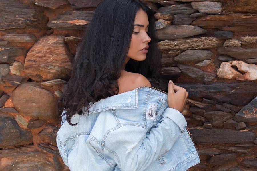 Feminino de Marina Rodrigues