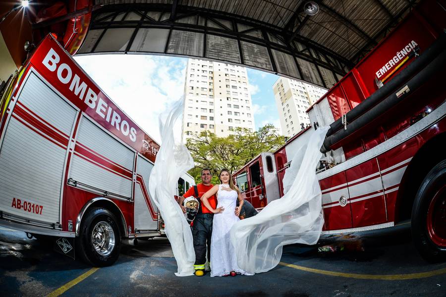 Pre-Wedding  de Cris e Pavão  -  Corpo de Bombeiros 